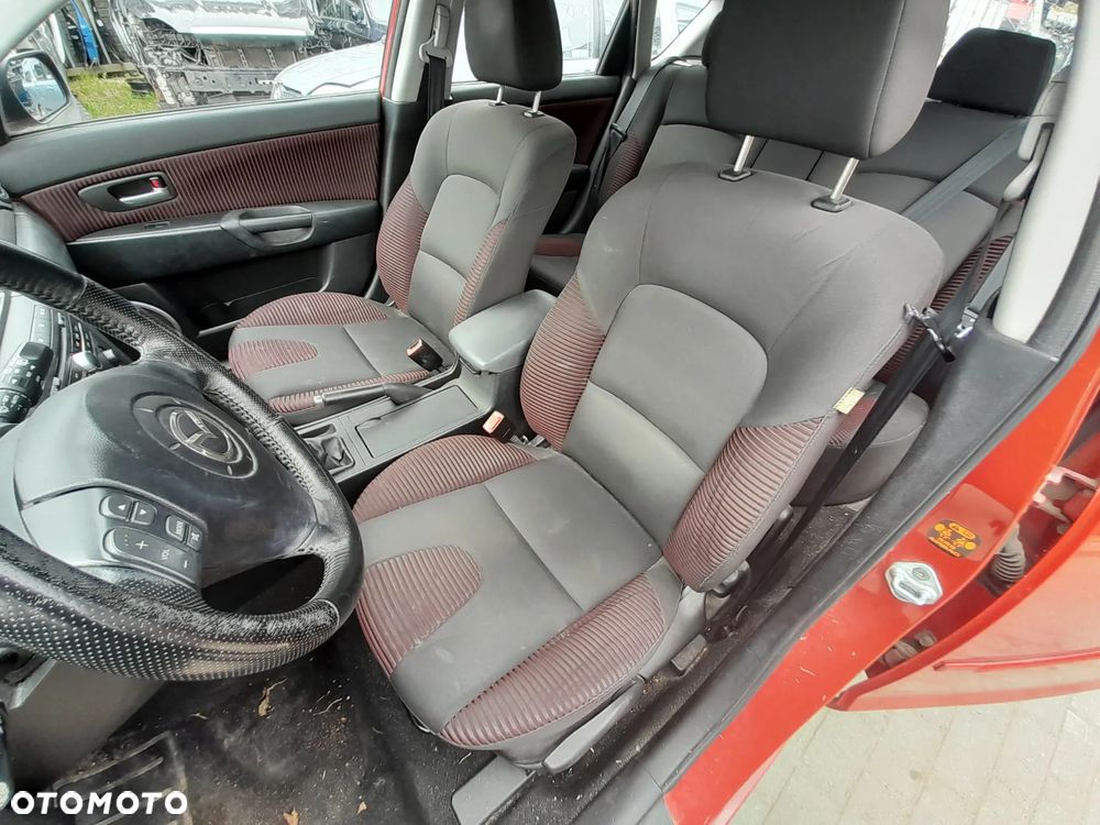 MAZDA 3 FOTELE KANAPA KOMPLET HB - 1