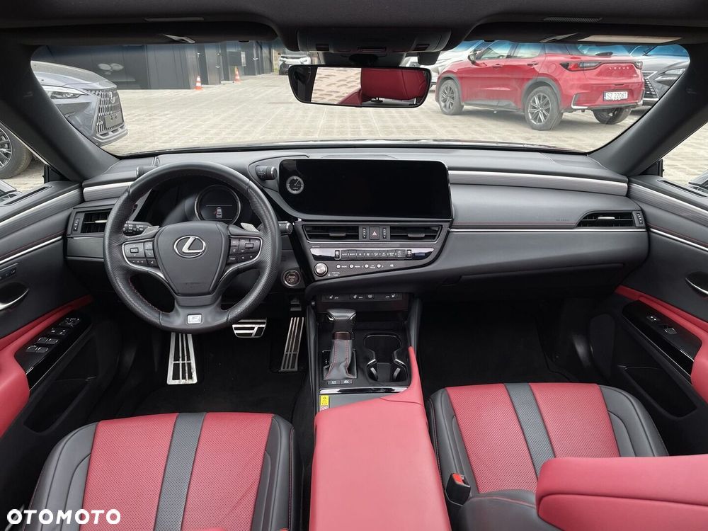 Lexus ES 300h F Sport Edition - 3