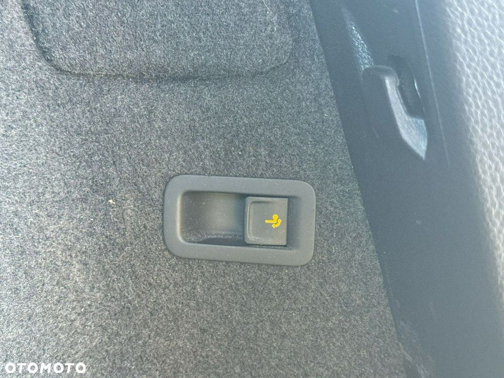 Skoda Karoq 2.0 TDI SCR 4x4 DSG Ambition - 16