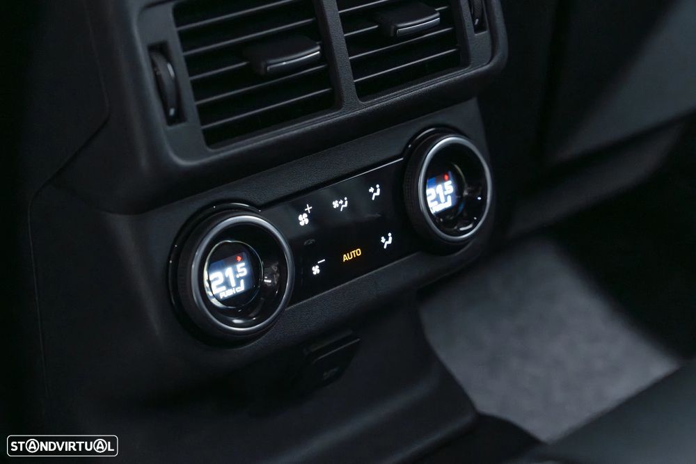 Land Rover Range Rover Velar 2.0 P400e AWD R-Dynamic SE - 57