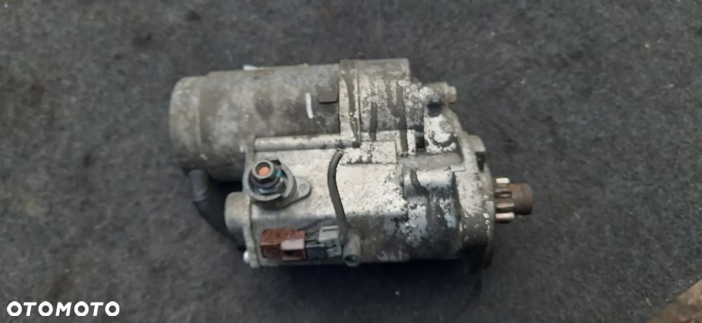 Kia Carens III Carens 3 2.0 CRDI Hyundai Alternator DENSO 37300-27021 02131-9262 Rozrusznik 36100-270 03101-3190 Przepustnica 35100-27410 - 9