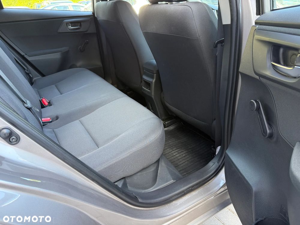 Toyota Auris - 15