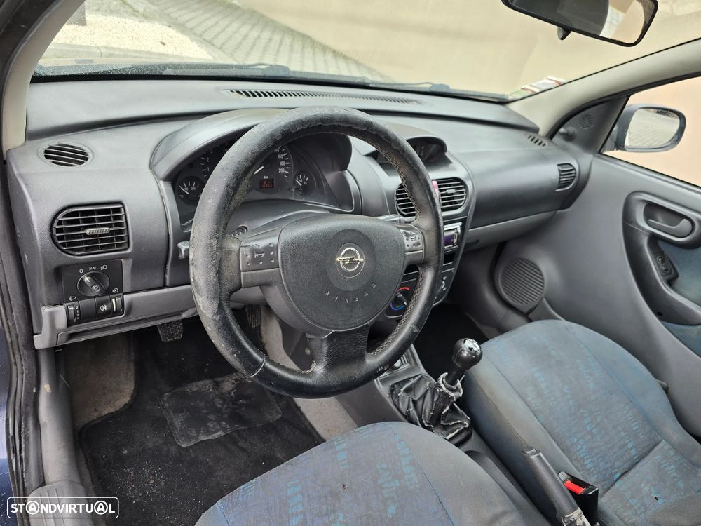 Opel Corsa 1.7 DTi 16V Confort - 26