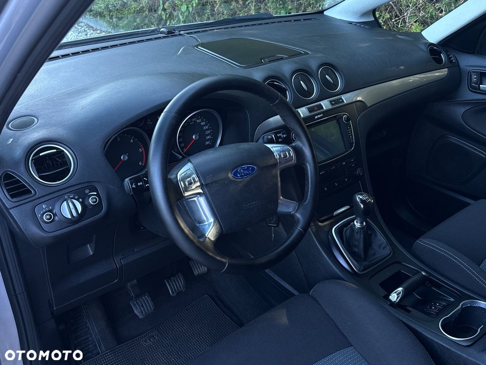 Ford S-Max - 7