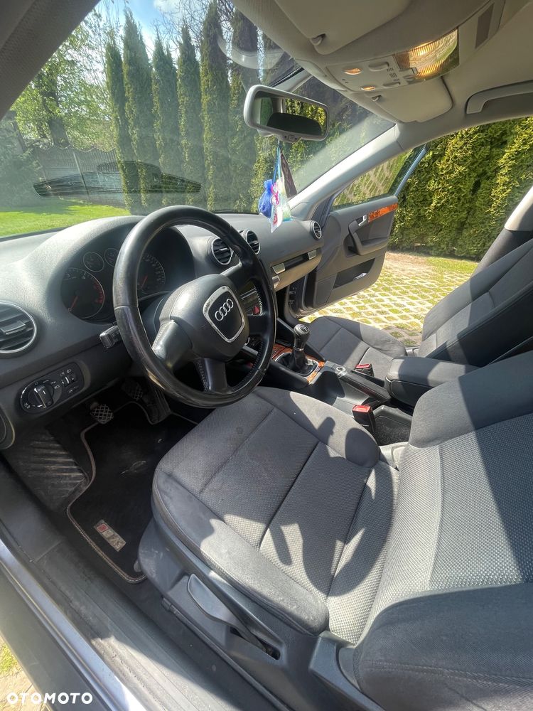 Audi A3 Sportback 1.9 TDI Ambiente - 13
