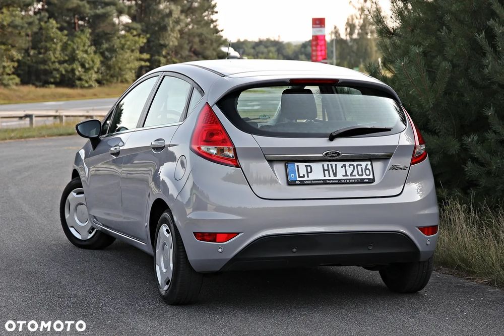 Ford Fiesta 1.6 TDCi Champions Edition - 11