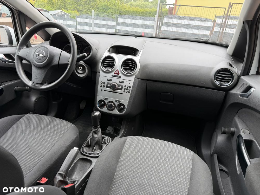 Opel Corsa 1.2 16V Essentia - 16