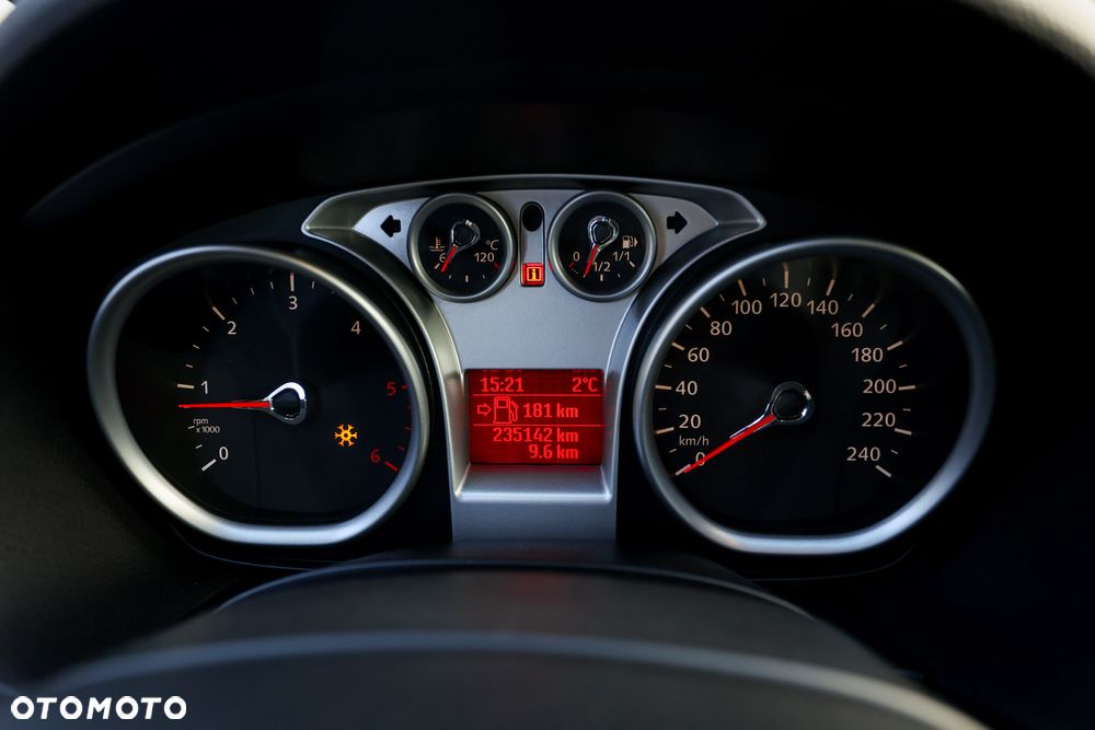 Ford Kuga 2.0 TDCi 2x4 Trend - 7