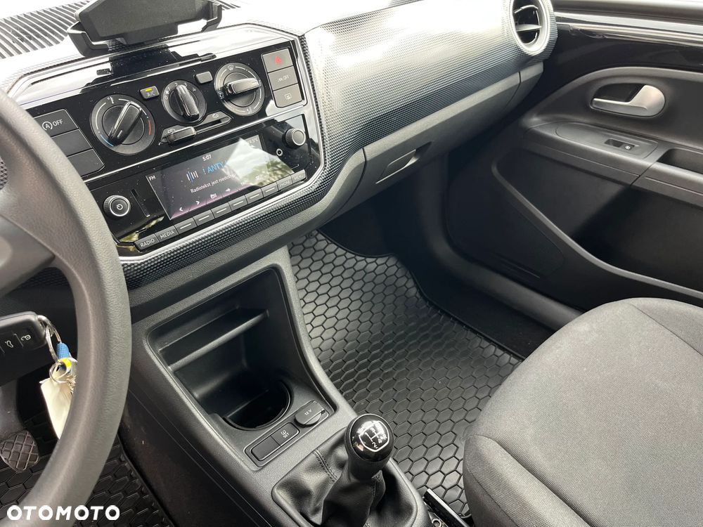 Volkswagen up! 1.0 move - 15