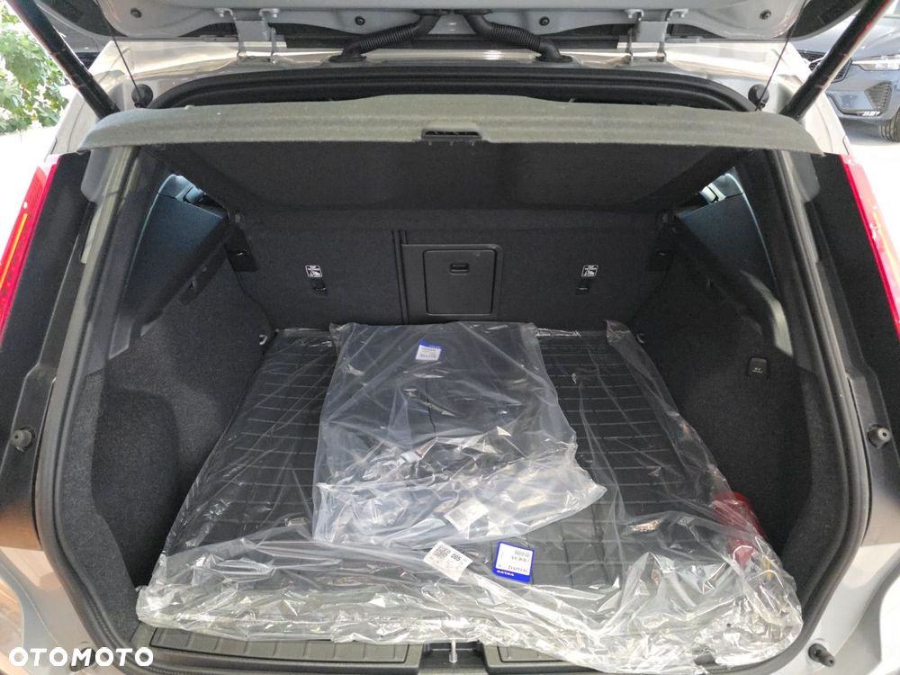 Volvo XC 40 - 30