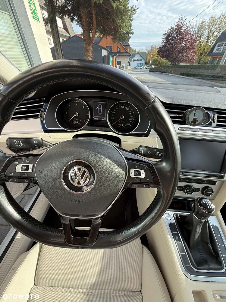 Volkswagen Passat 2.0 TDI BMT Comfortline - 19