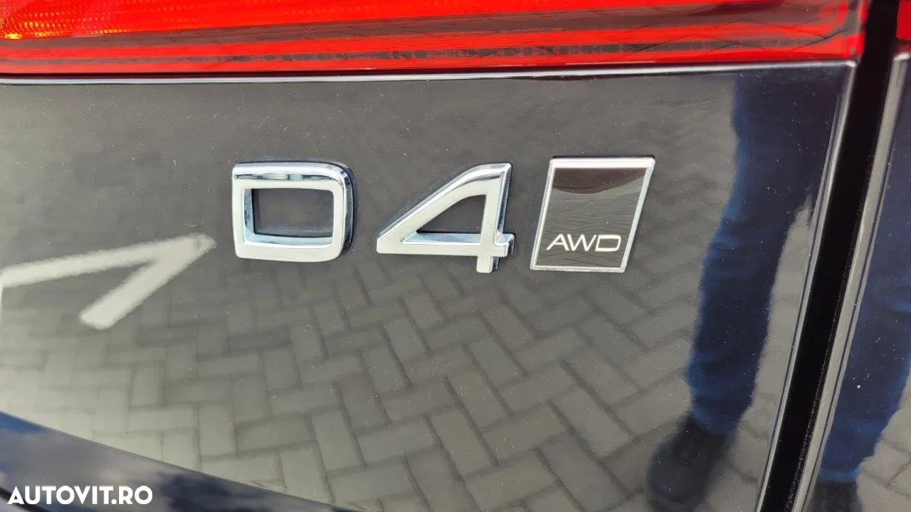 Volvo XC 60 D4 AWD Momentum - 7