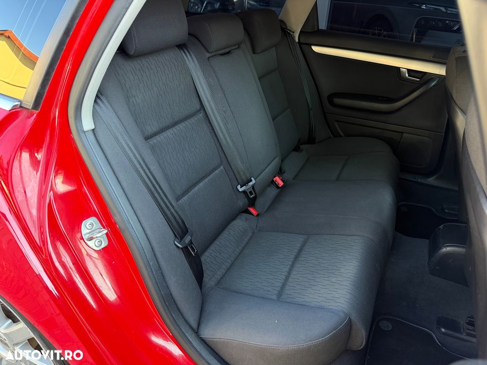 Audi A4 Avant 2.0 TDI - 14