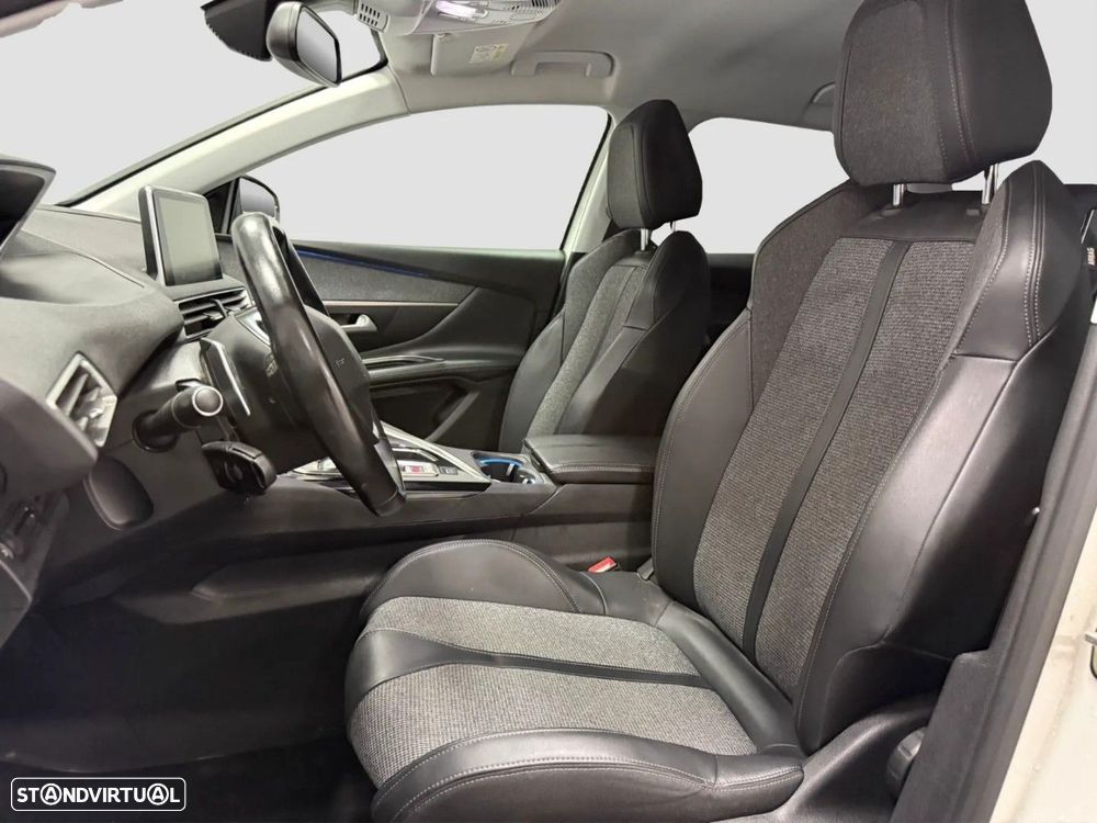 Peugeot 3008 - 8