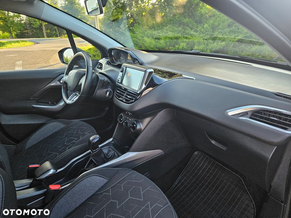 Peugeot 2008 PureTech 82 Style - 28