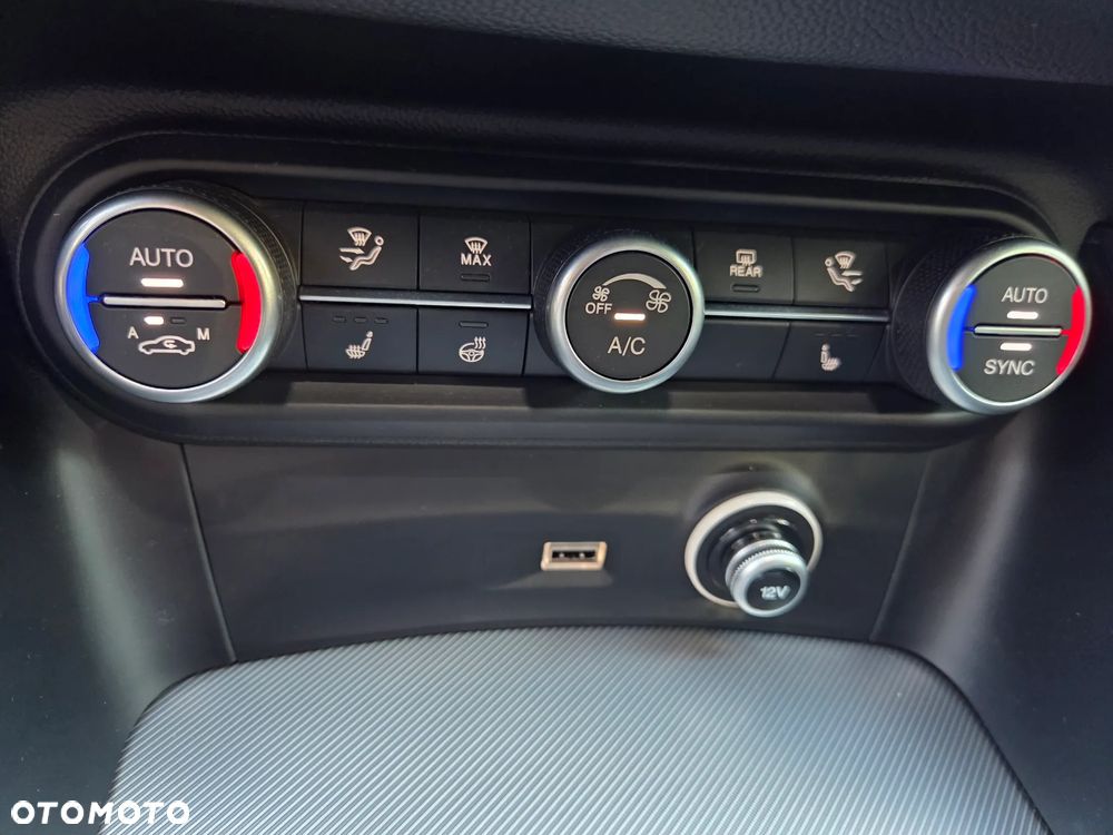 Alfa Romeo Stelvio 2.0 Turbo Veloce Q4 - 13