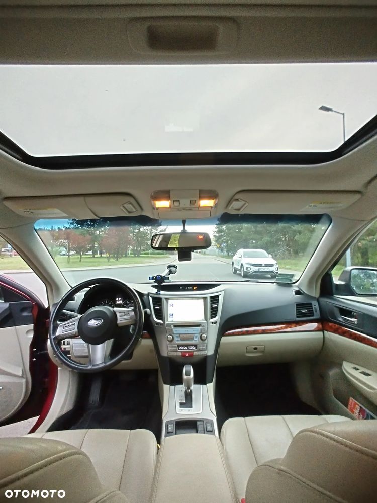 Subaru Outback - 15