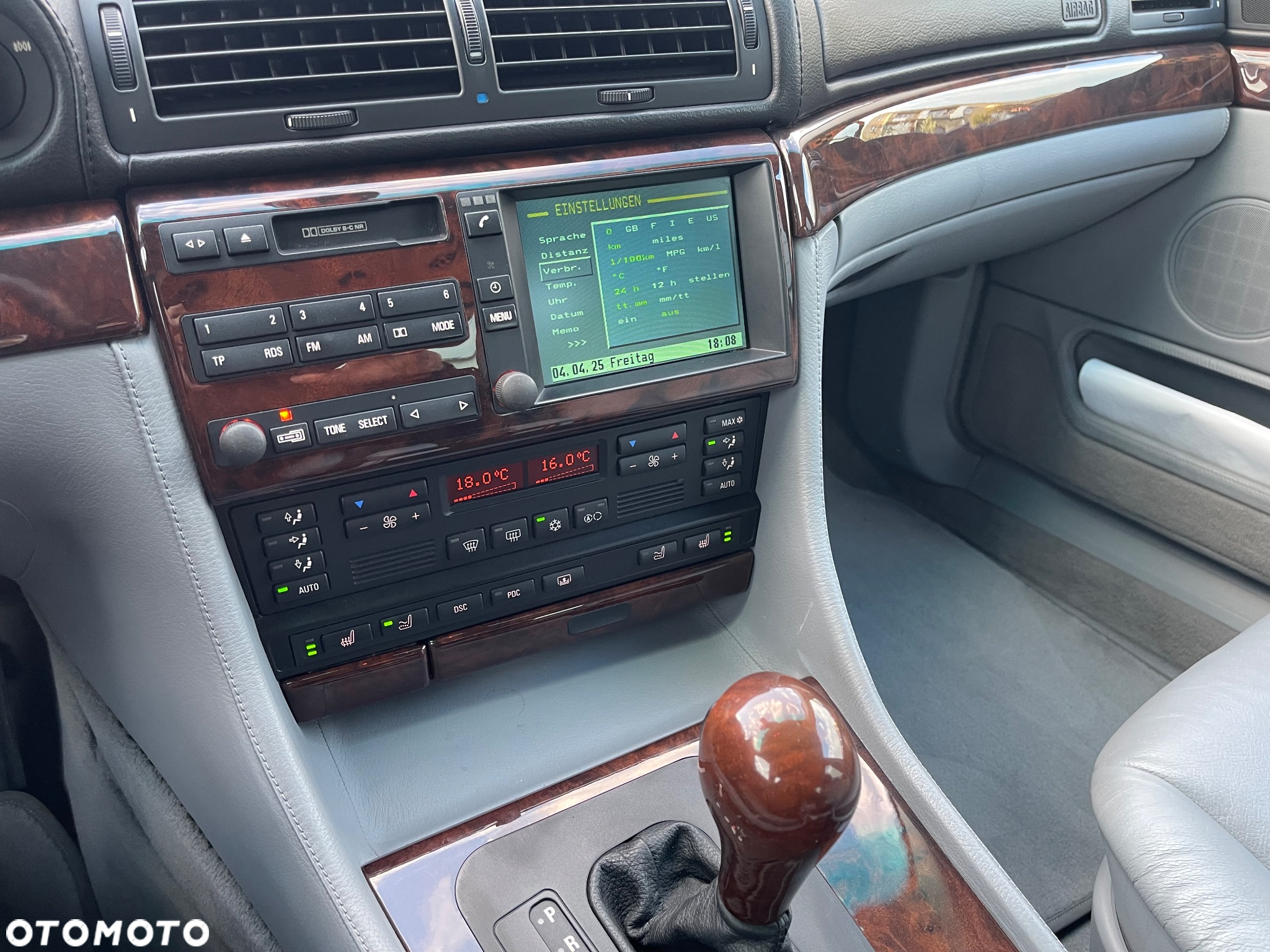 BMW Seria 7 750i - 18