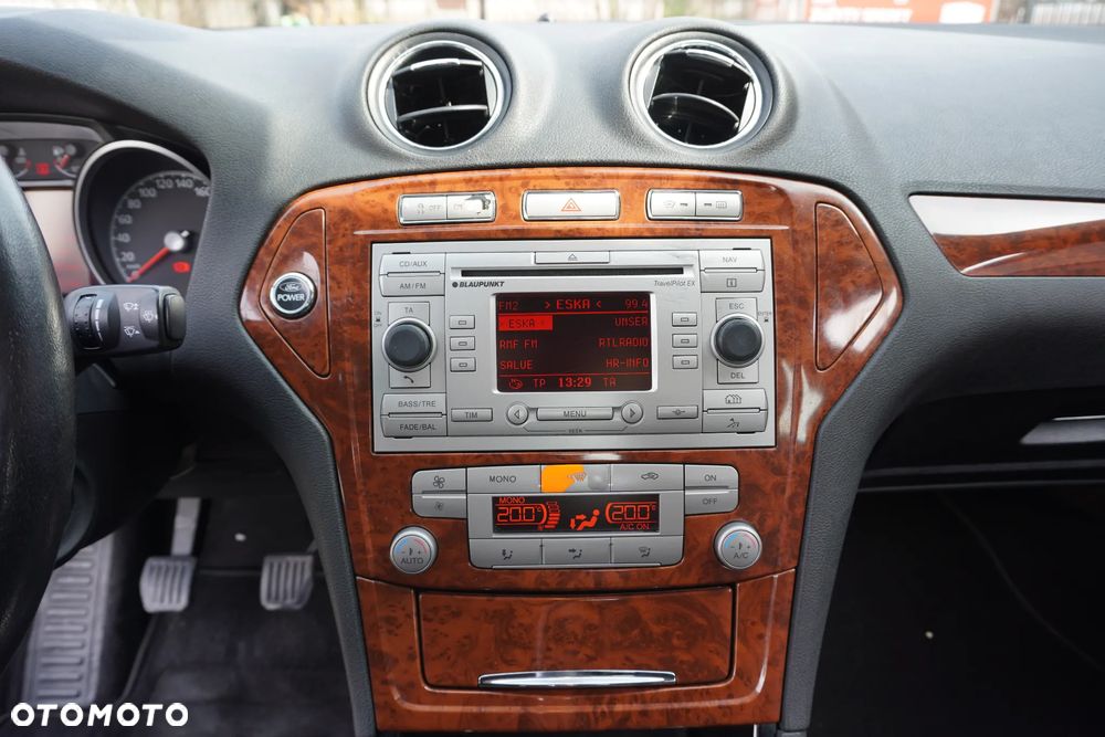Ford Mondeo 2.0 Ghia X100 / X - 21