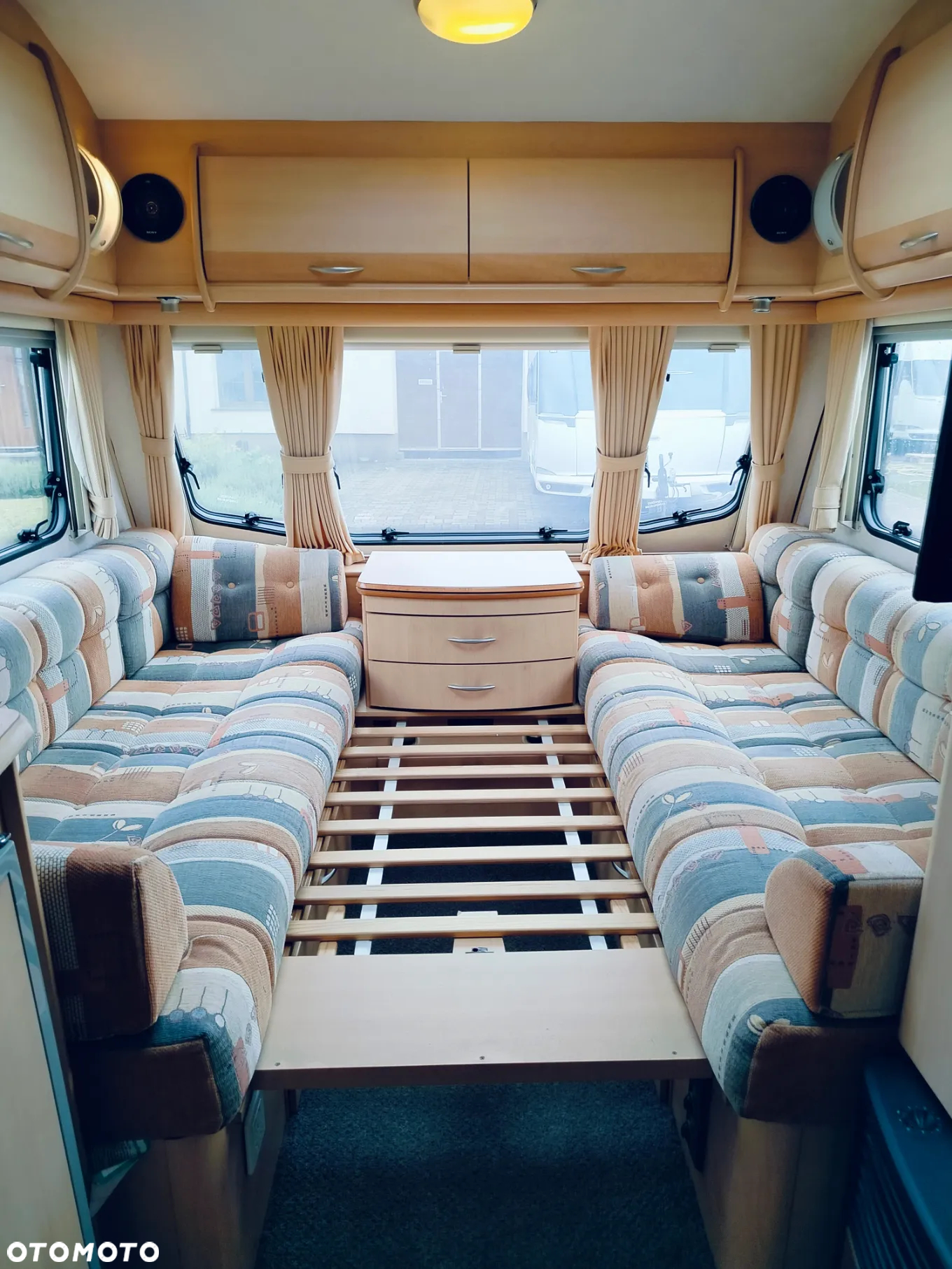 Coachman Amara - 27