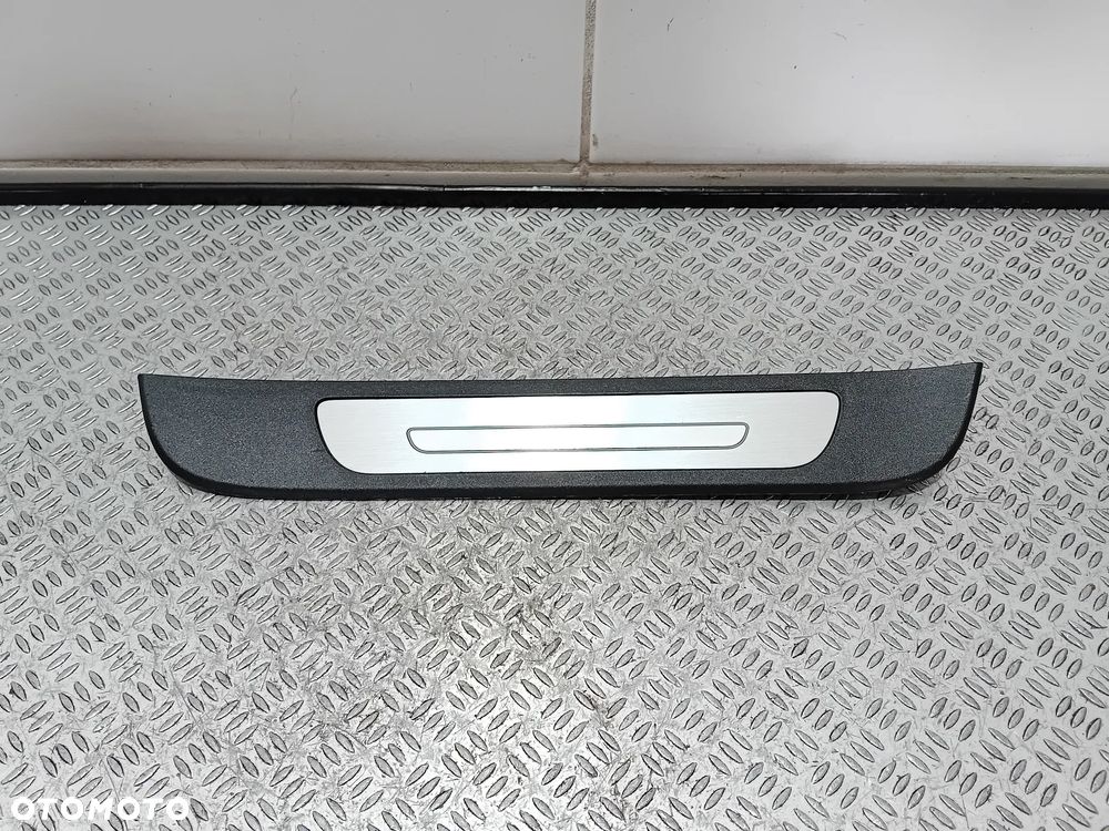 listwa progowa nakładka prawy tył Audi A6 C7 2016 4G0947424G - 1