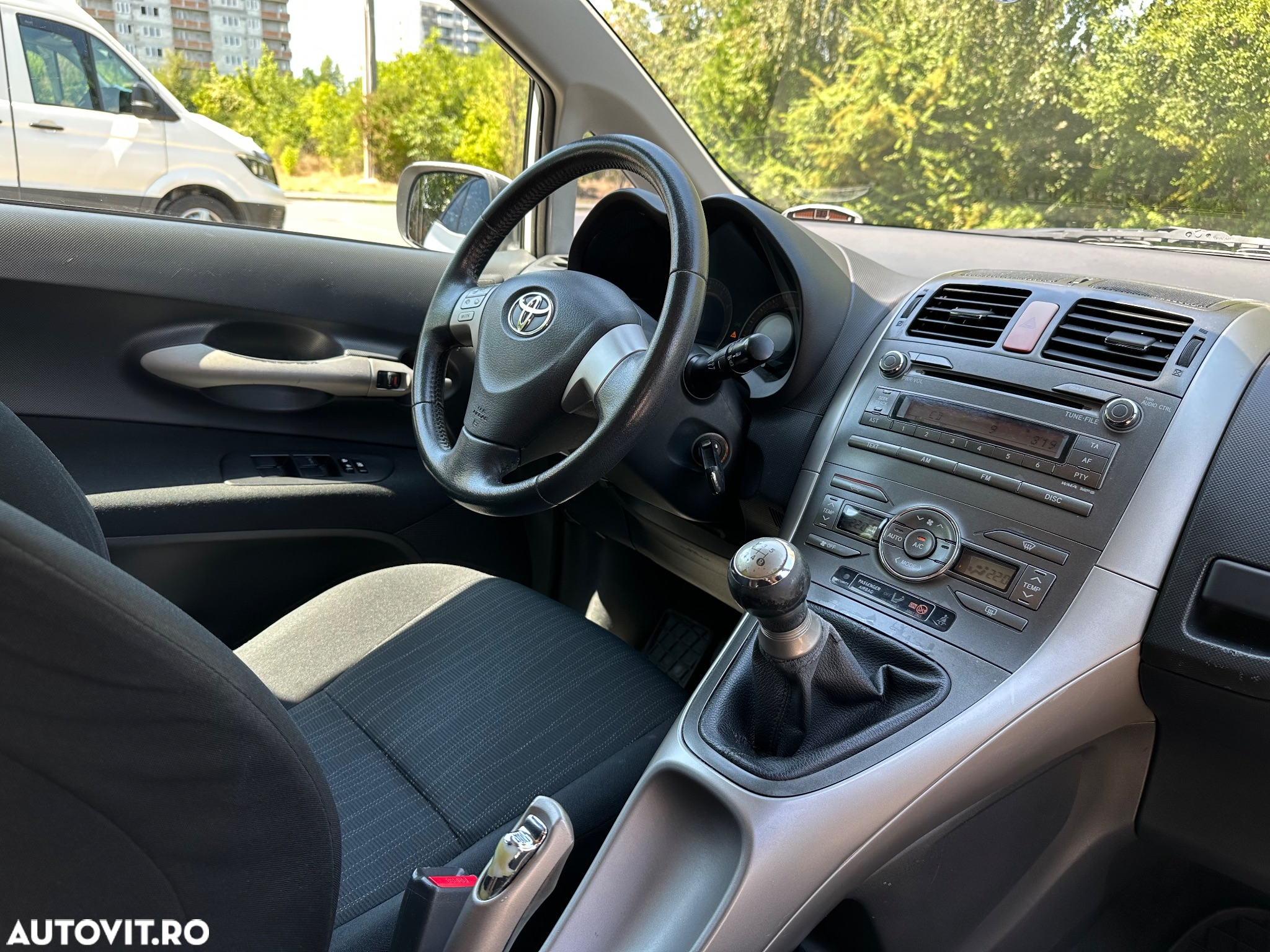 Toyota Auris - 12