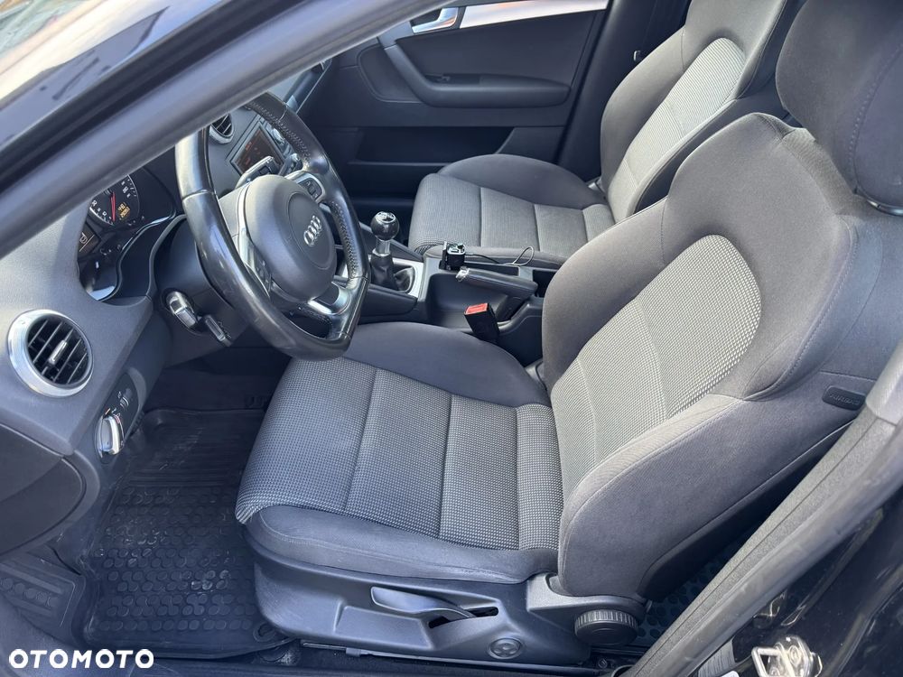 Audi A3 Sportback 1.8 TFSI Quattro Attraction - 11