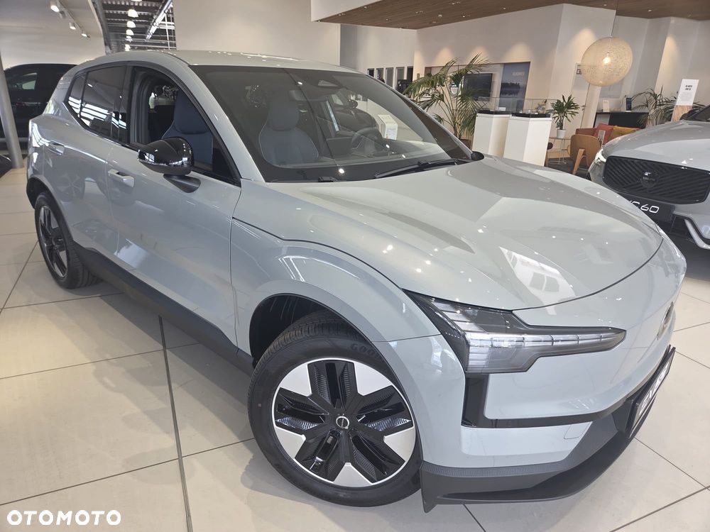 Volvo EX30 69kWh Single Motor Long Range Plus - 11