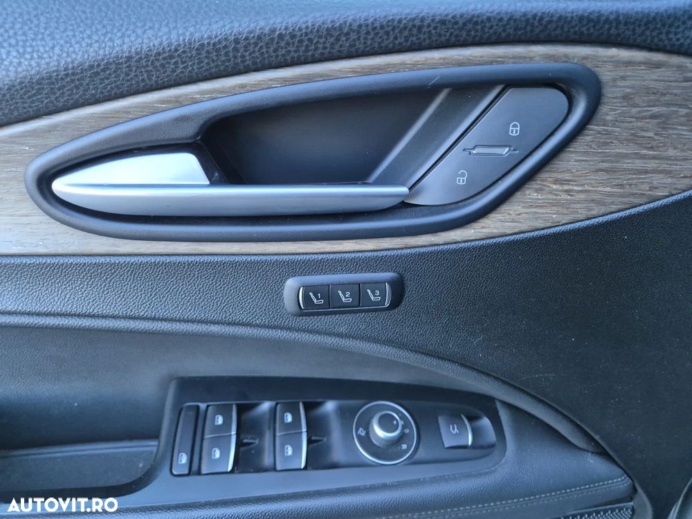 Alfa Romeo Stelvio 2.0 Turbo AWD AT8 Veloce - 28