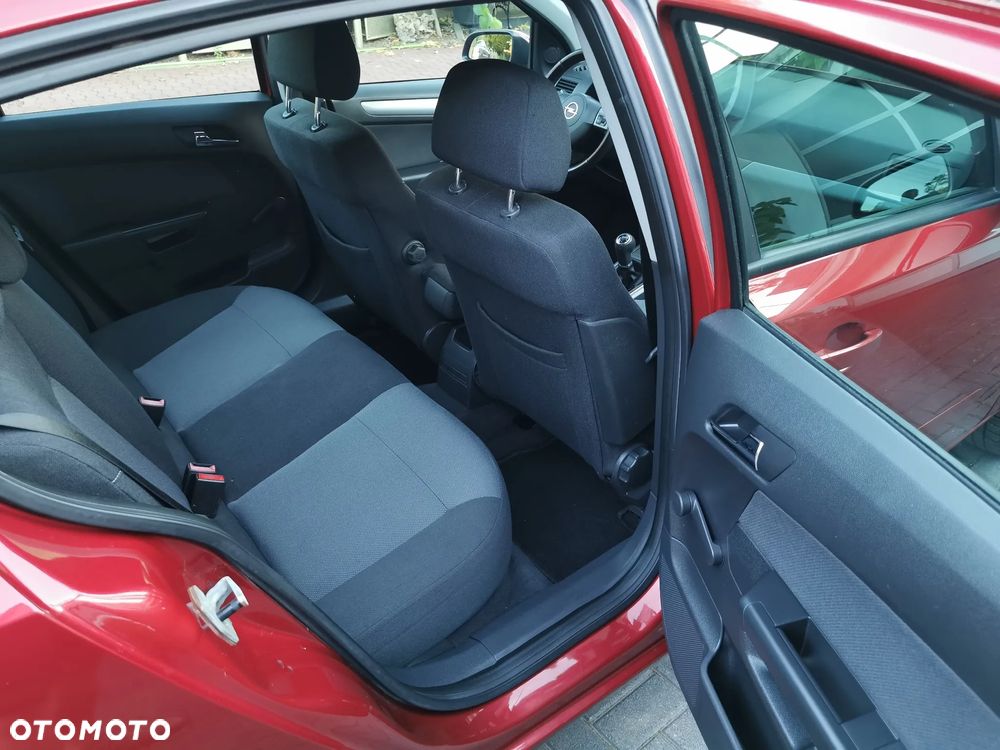 Opel Astra 1.6 Enjoy - 12