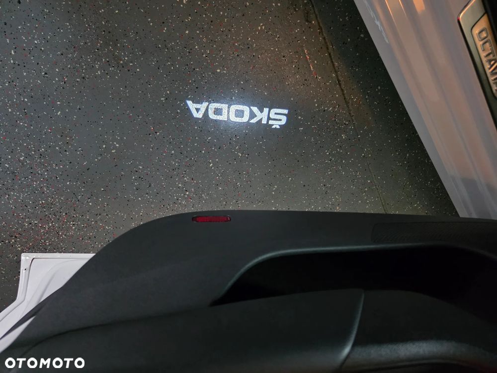 Skoda Octavia 2.0 TDI Style DSG - 40
