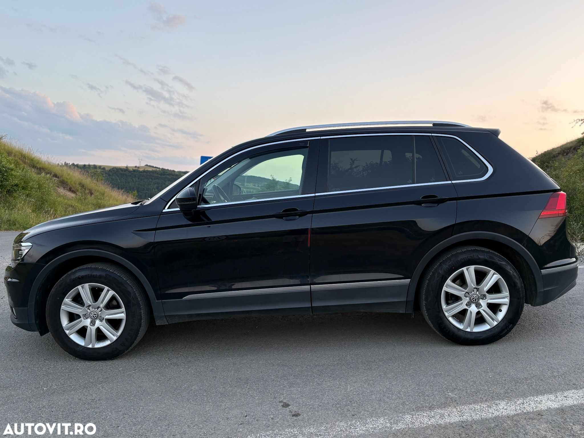 Volkswagen Tiguan 2.0 TDI 4Mot Highline - 3
