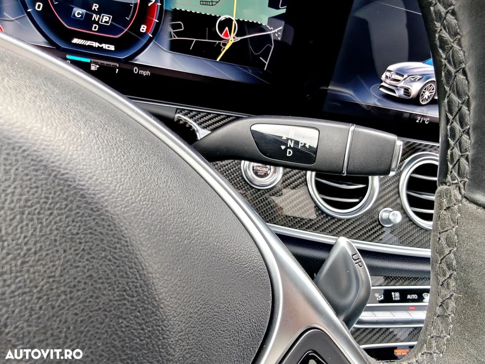 Mercedes-Benz E AMG 63 4Matic AMG Speedshift 9G-MCT - 27