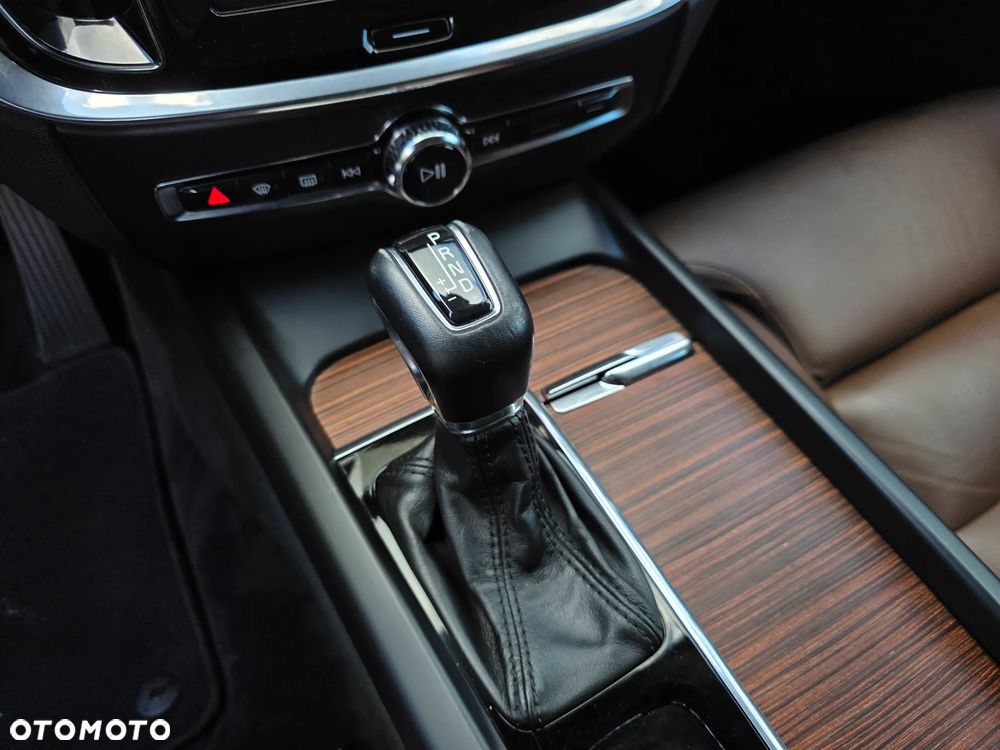 Volvo V60 T5 Geartronic Momentum Pro - 26
