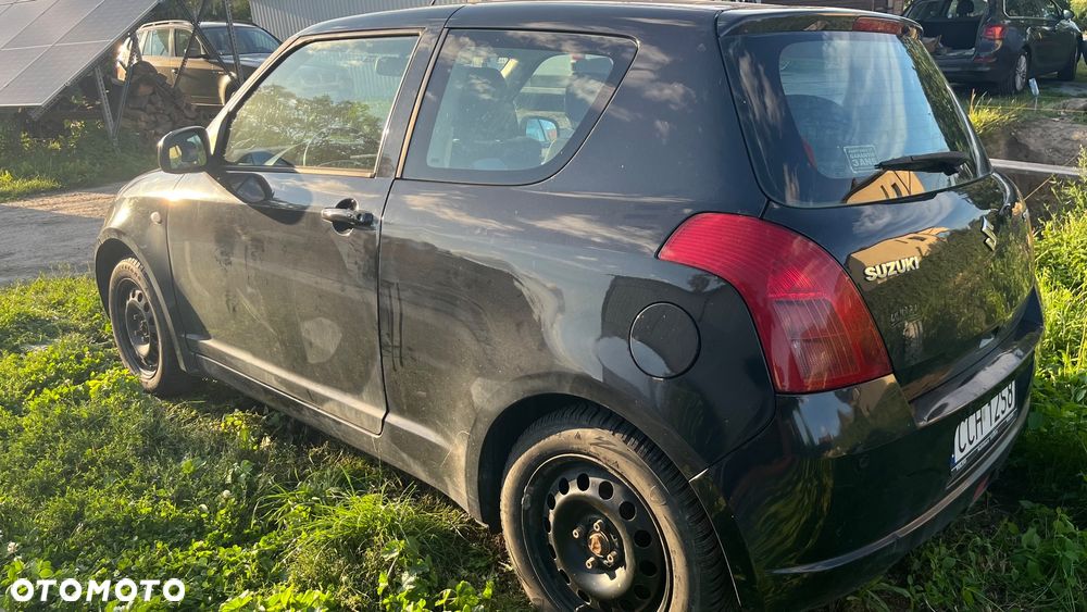 Suzuki Swift - 3