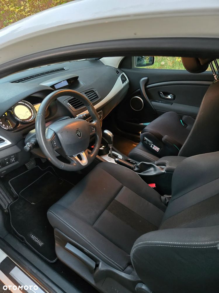 Renault Megane 2.0 16V Exception CVT - 16