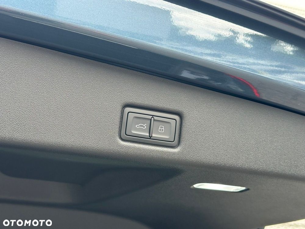 Audi Q5 Sportback - 11