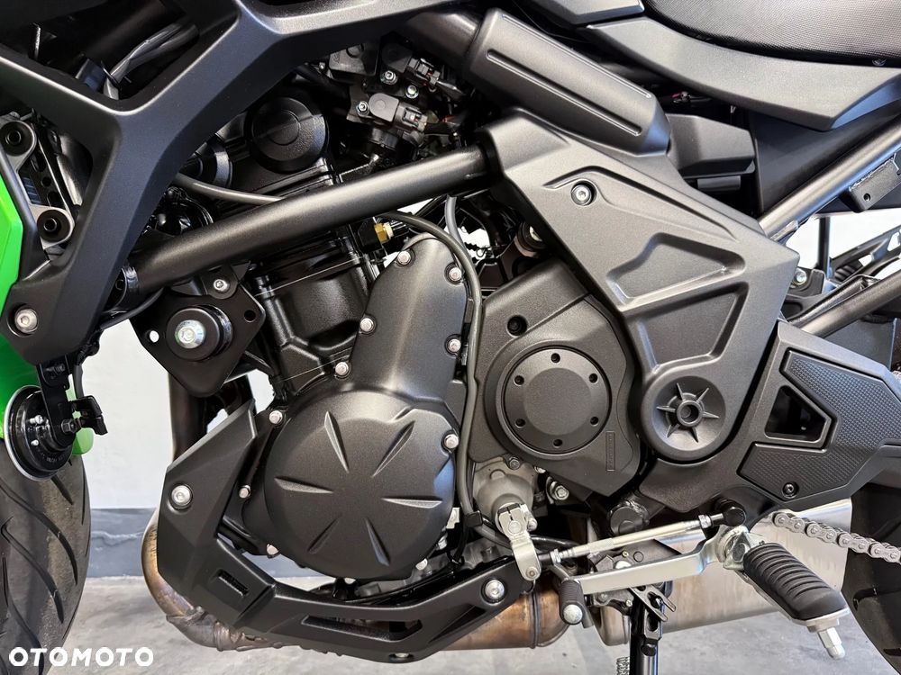 Kawasaki Versys 650 - 13
