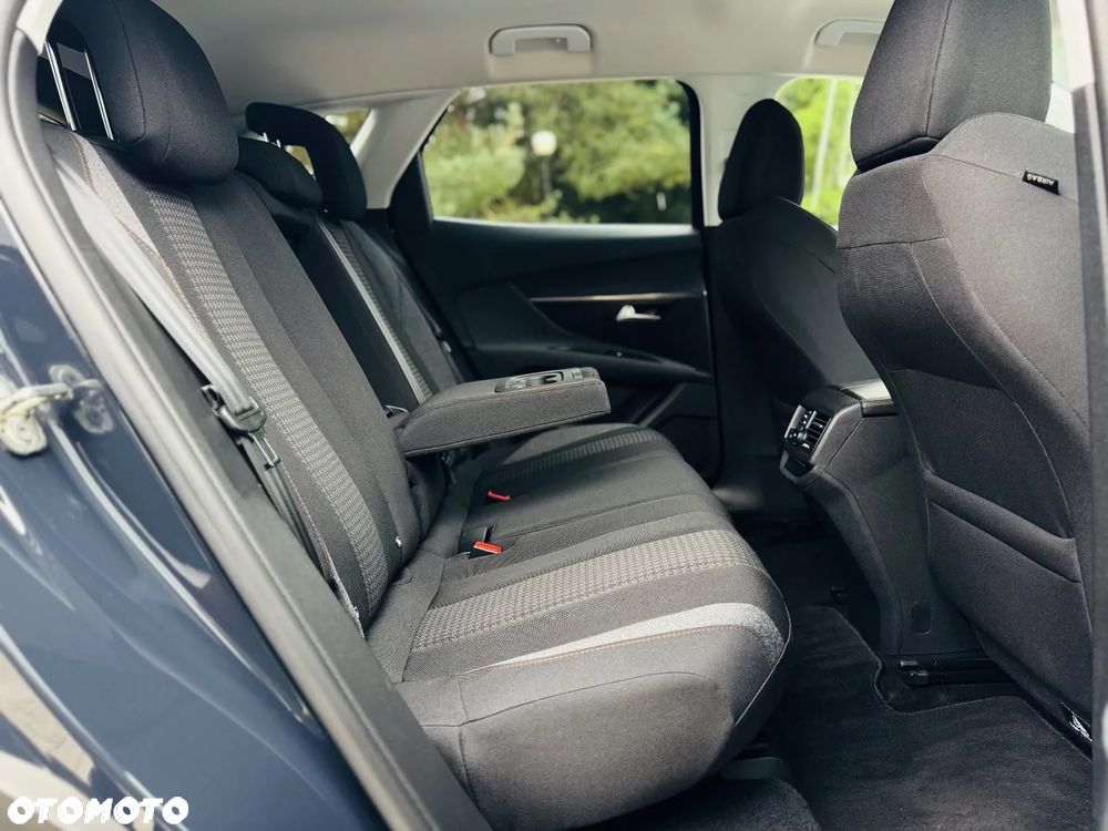 Peugeot 3008 BlueHDi 130 Stop & Start EAT8 Allure - 33