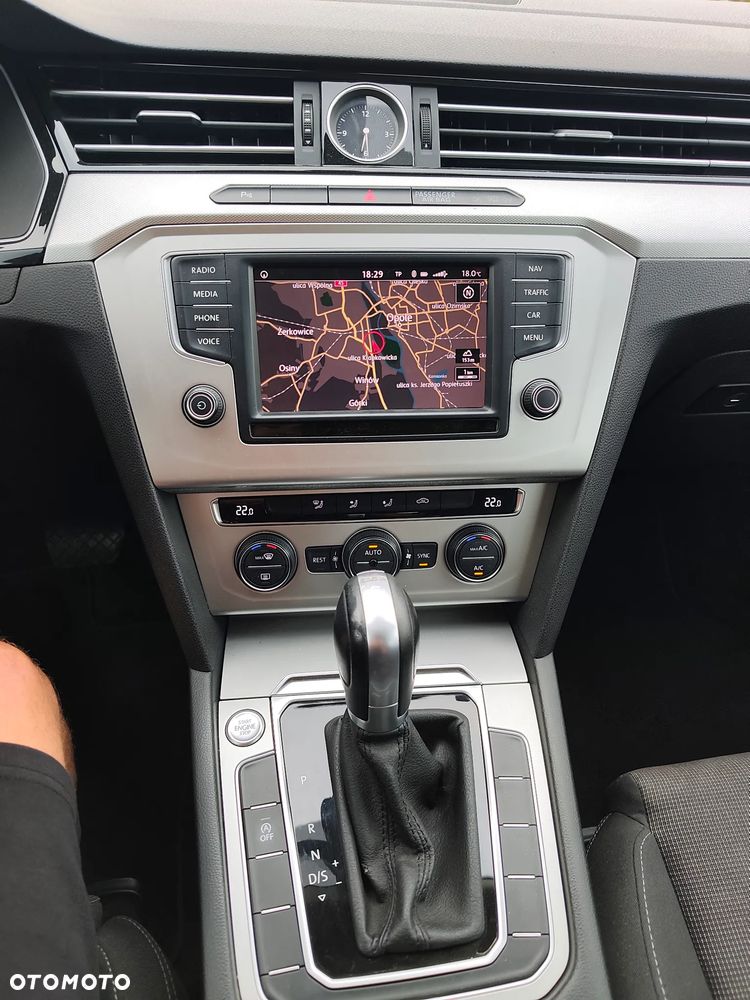 Volkswagen Passat 2.0 TDI BMT Comfortline DSG - 17