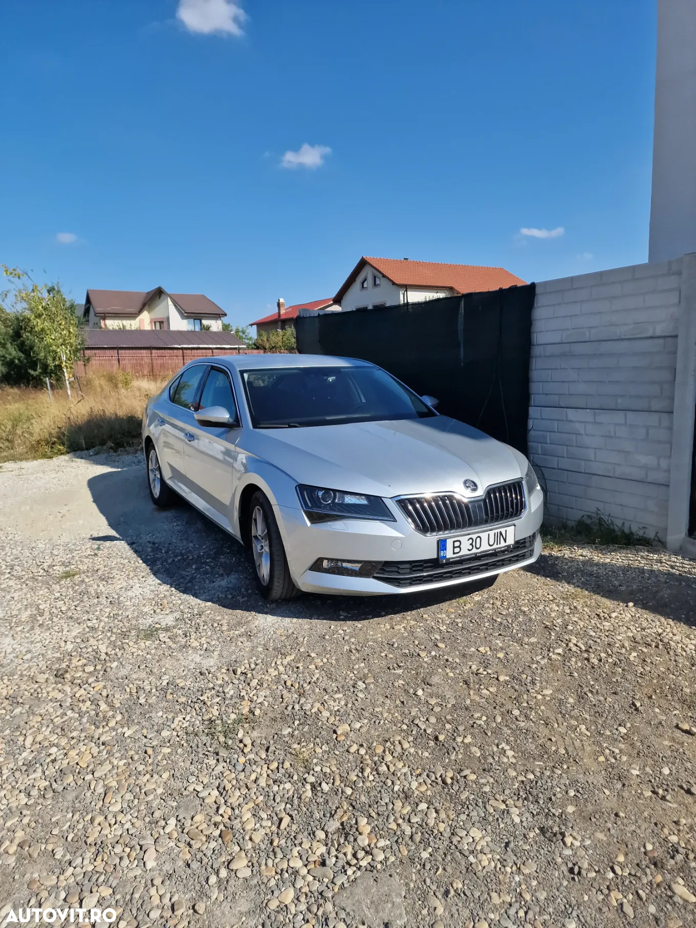 Skoda Superb 2.0 TDI DSG Ambition - 2