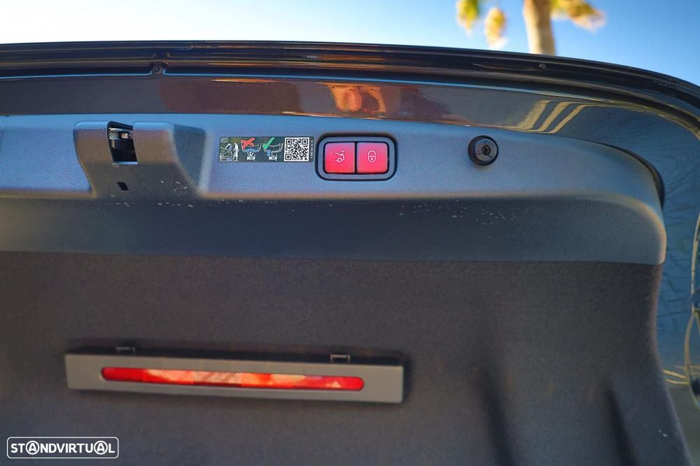 Mercedes-Benz E 300 Standard - 6