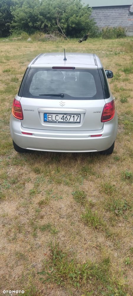 Suzuki SX4 1.6 GLX / Comfort - 4
