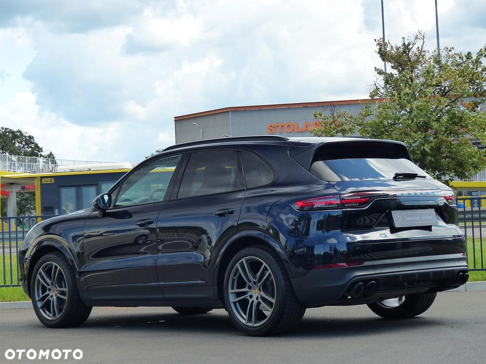Porsche Cayenne Platinum Edition - 8