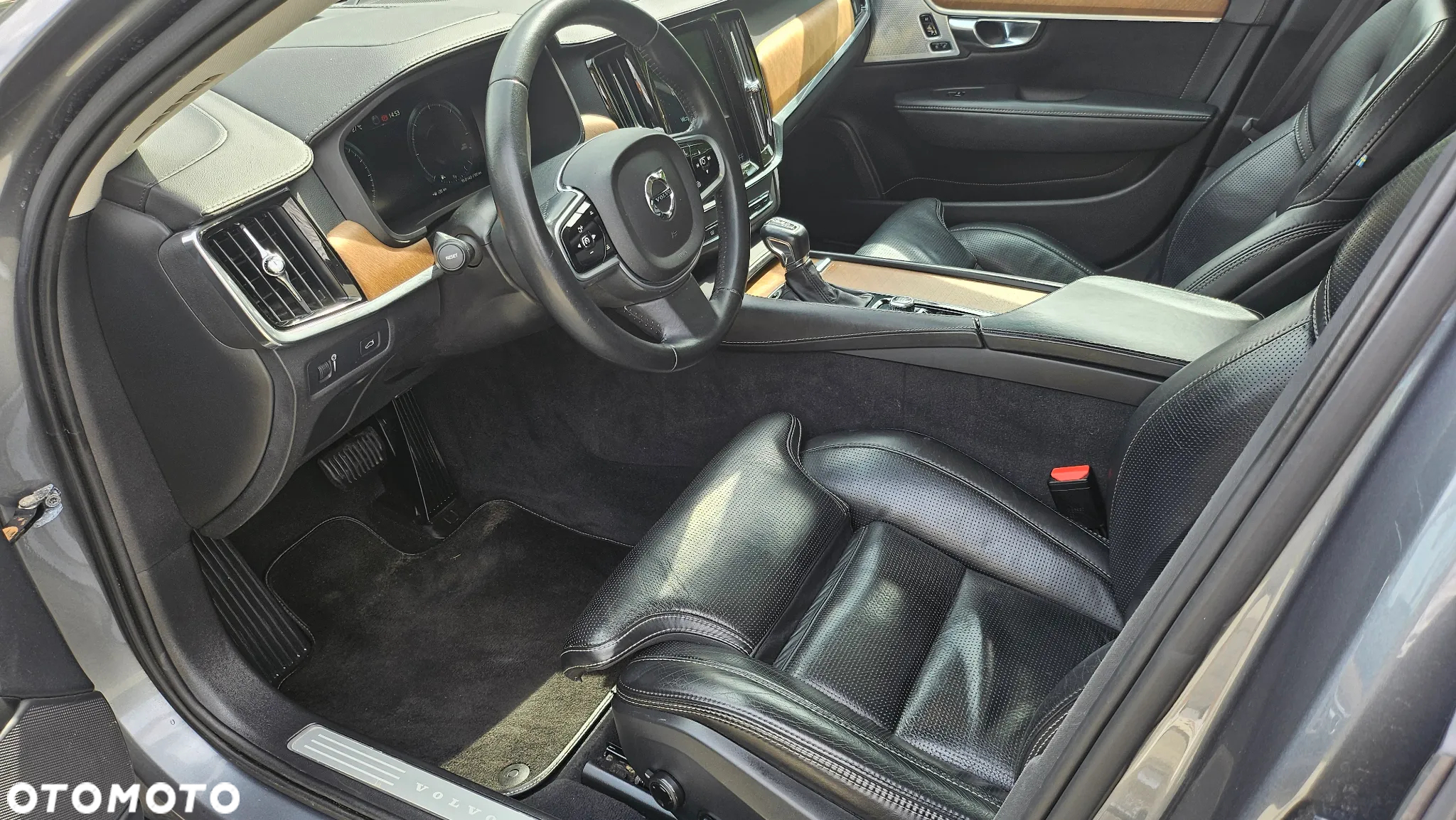 Volvo V90 D5 AWD Inscription - 11