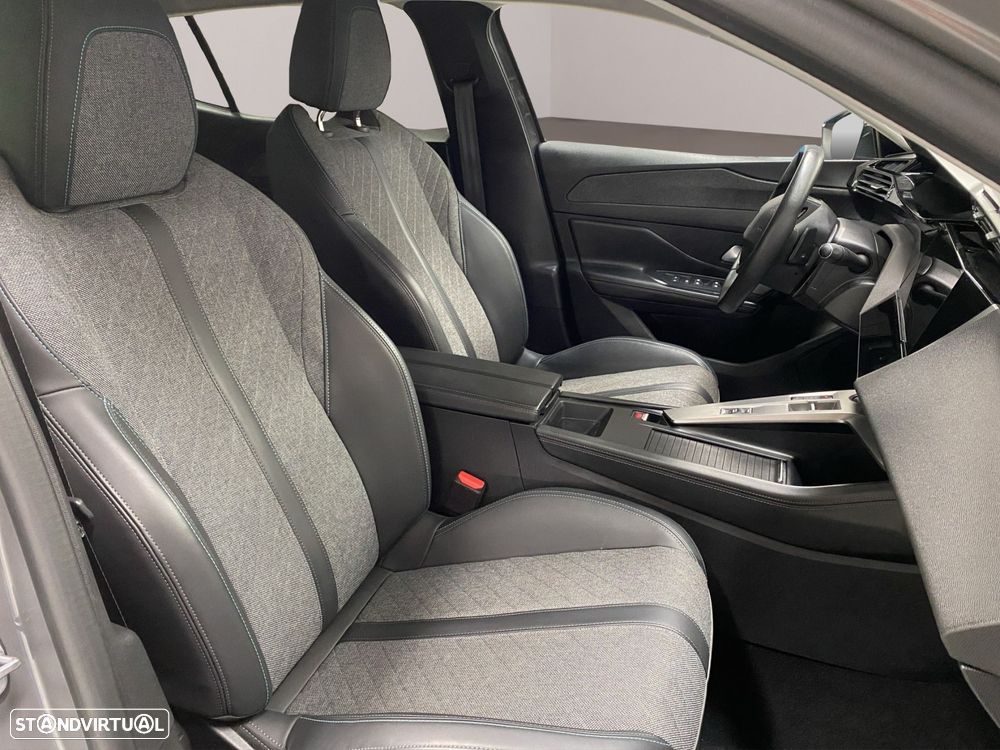 Peugeot 408 1.2 PureTech Allure EAT8 - 18