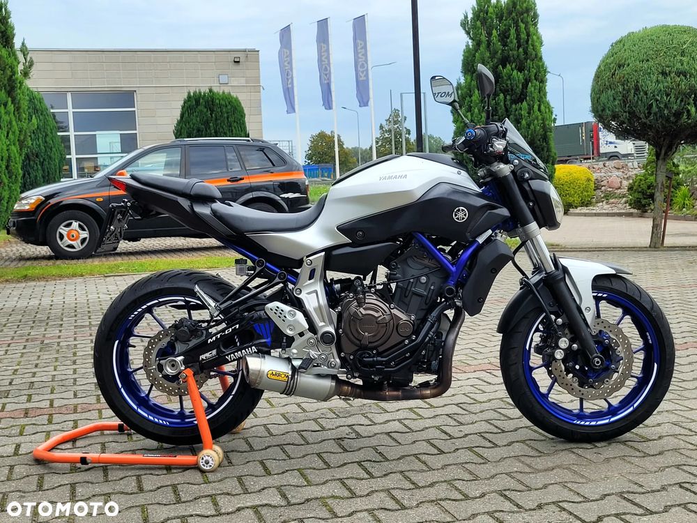 Yamaha MT - 5