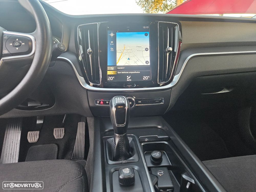 Volvo V60 2.0 D3 Momentum - 43