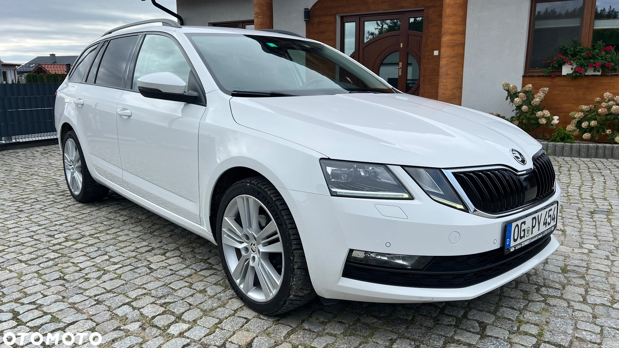 Skoda Octavia 2.0 TDI DSG Sport Edition - 3