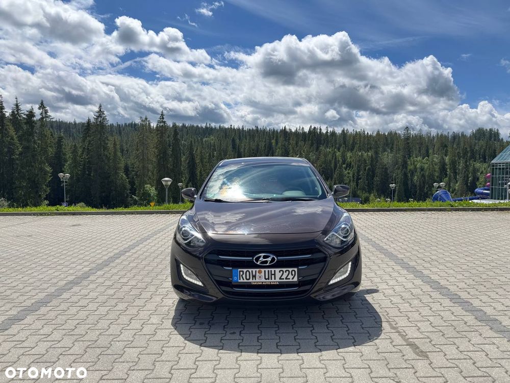 Hyundai i30 blue Kombi 1.4 Classic - 2